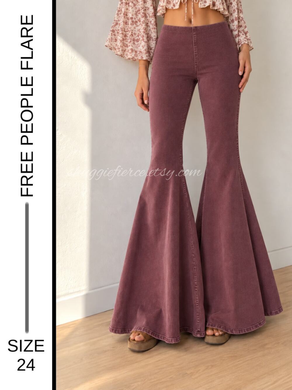 MSRP: $78 | ✨ Free People We The Free Super Flare Jeans Size 24 ✨SAME DAY SHIP